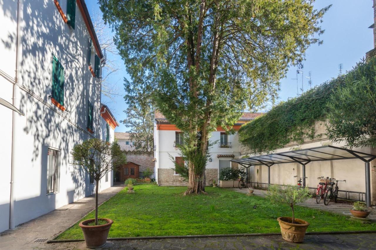 Frescobaldi Aparments! A Casa Di Francesco Leilighet Ferrara Eksteriør bilde