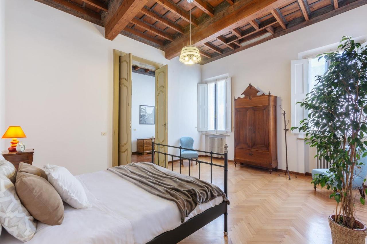 Frescobaldi Aparments! A Casa Di Francesco Leilighet Ferrara Eksteriør bilde