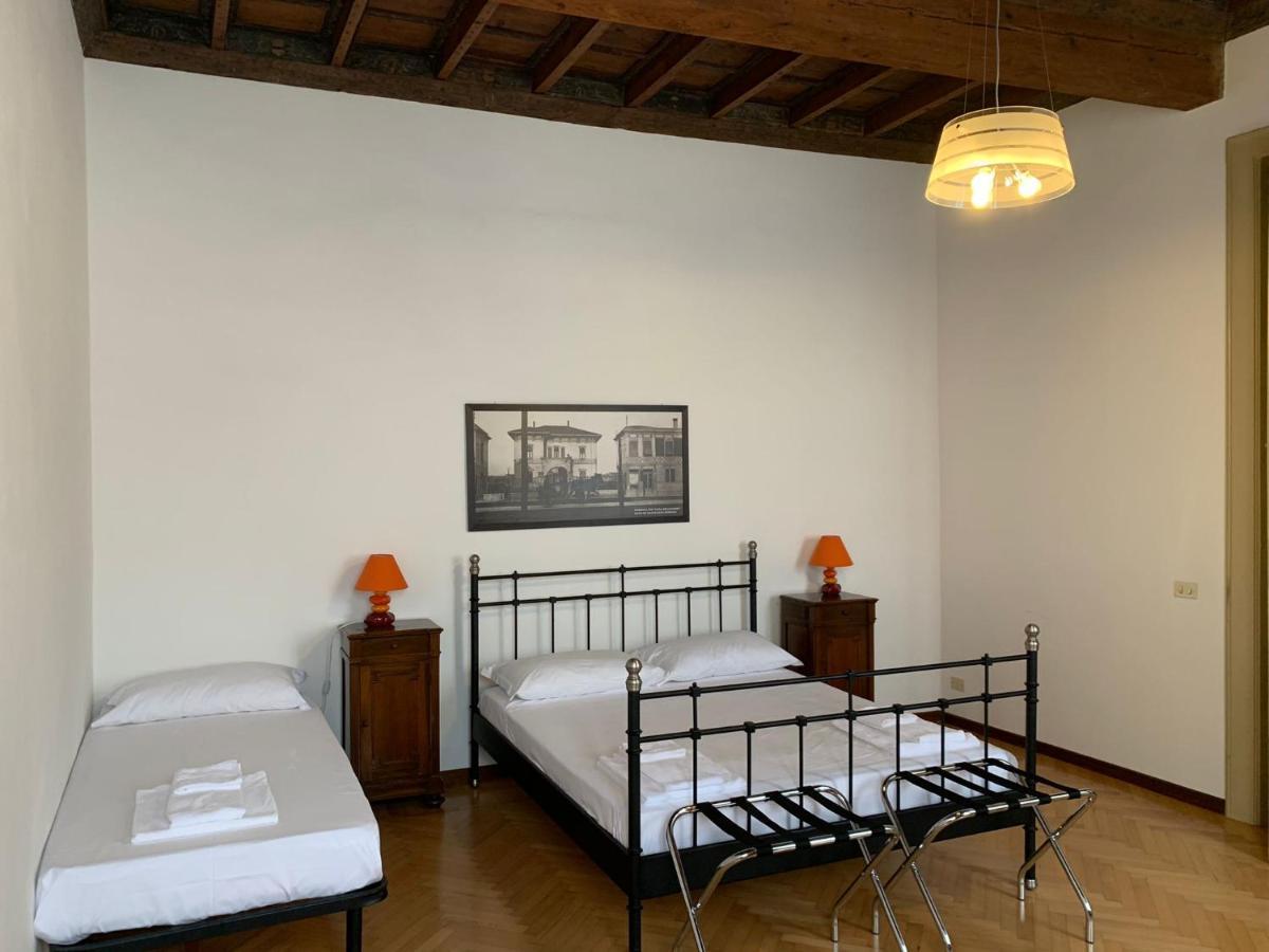Frescobaldi Aparments! A Casa Di Francesco Leilighet Ferrara Eksteriør bilde