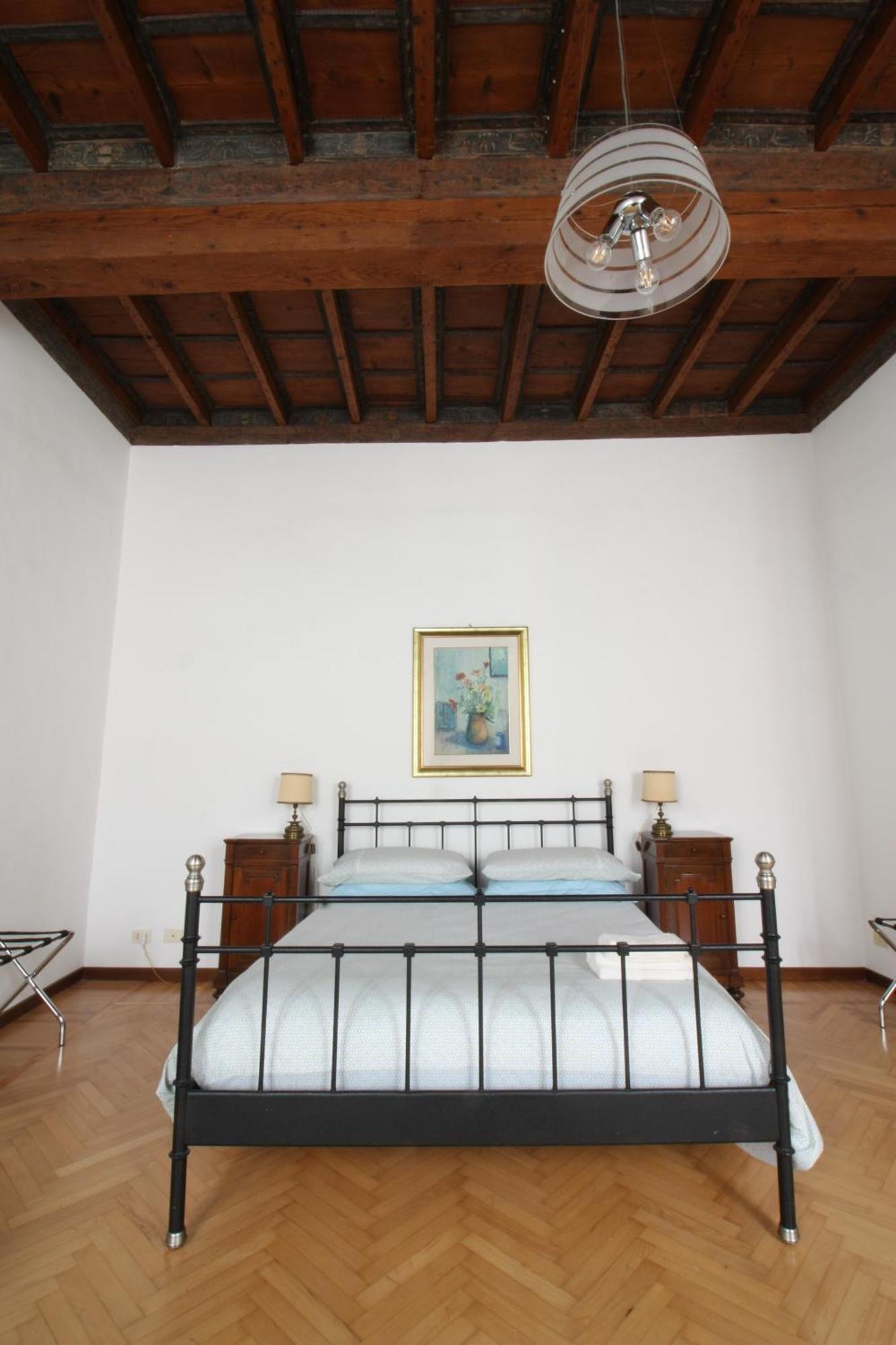 Frescobaldi Aparments! A Casa Di Francesco Leilighet Ferrara Eksteriør bilde